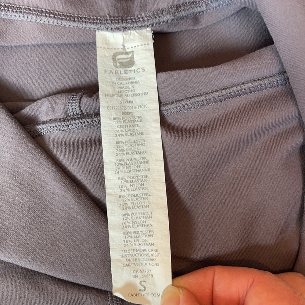 Fabletics Cropped Leggings With Coordinating Tank… - image 6